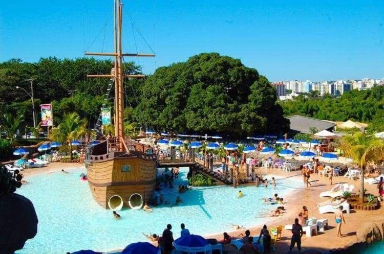 Piazza Diroma Acqua Park, Requinte E Diversao Caldas Novas Extérieur photo